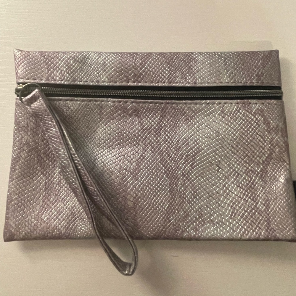 Ipsy makeup bag